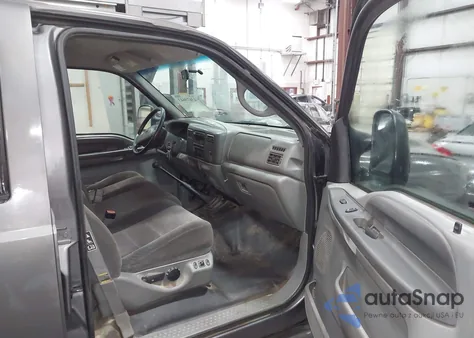 2002 Ford F-250 Lariat/Xl/Xlt из США, поврежденный, VIN 1FTNW21F42EC02042